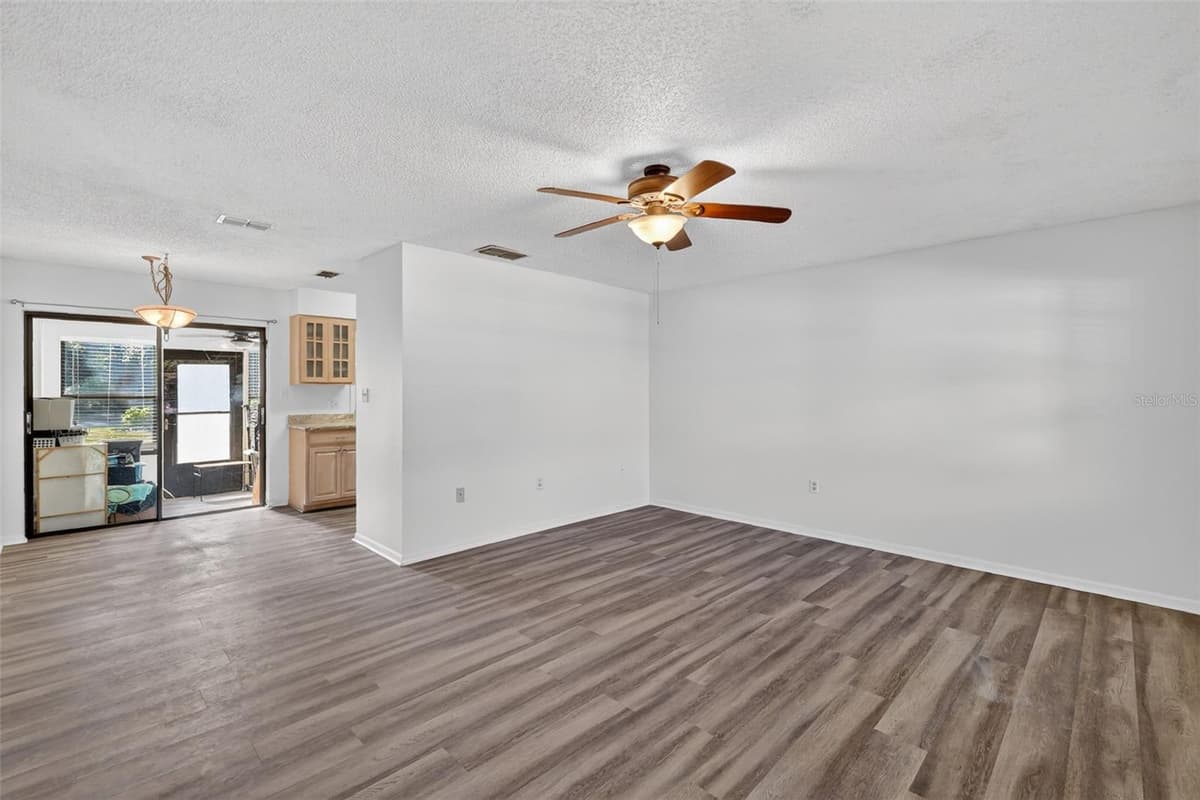 12520 ORANGEWOOD COURT — photo 6 of 23