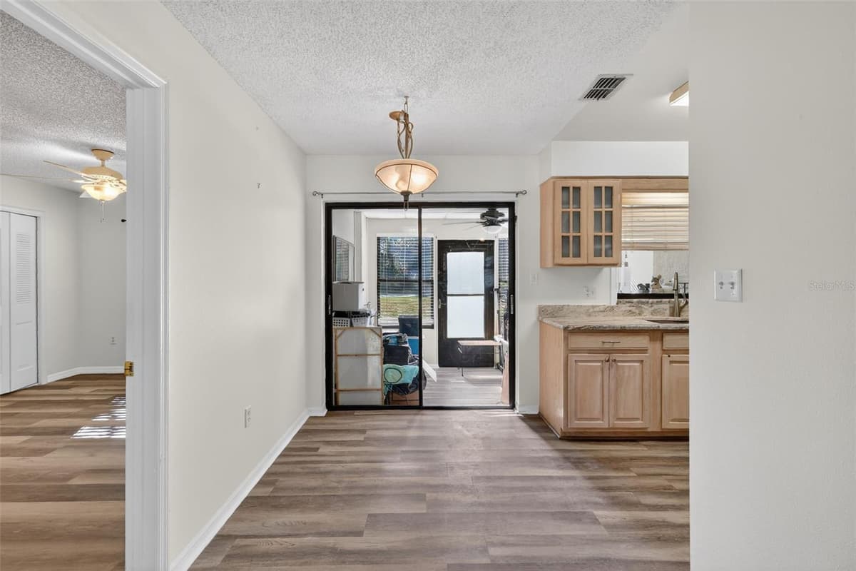 12520 ORANGEWOOD COURT — photo 7 of 23