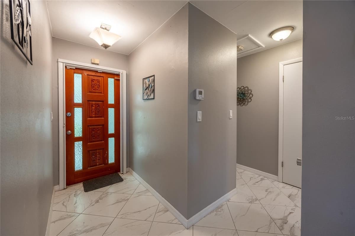 531 PANGOLA DRIVE — photo 14 of 45
