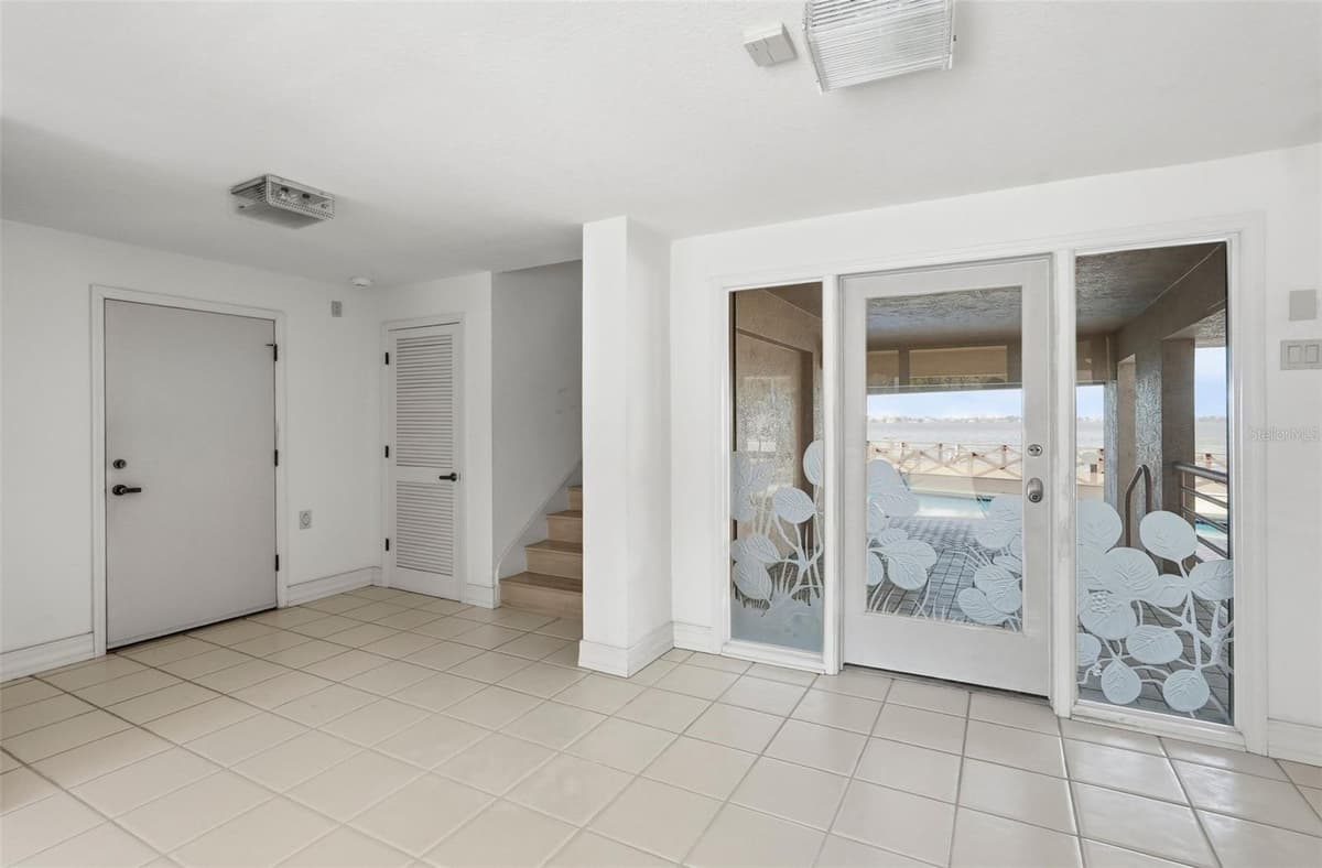 2869 SEABREEZE DRIVE — photo 39 of 57