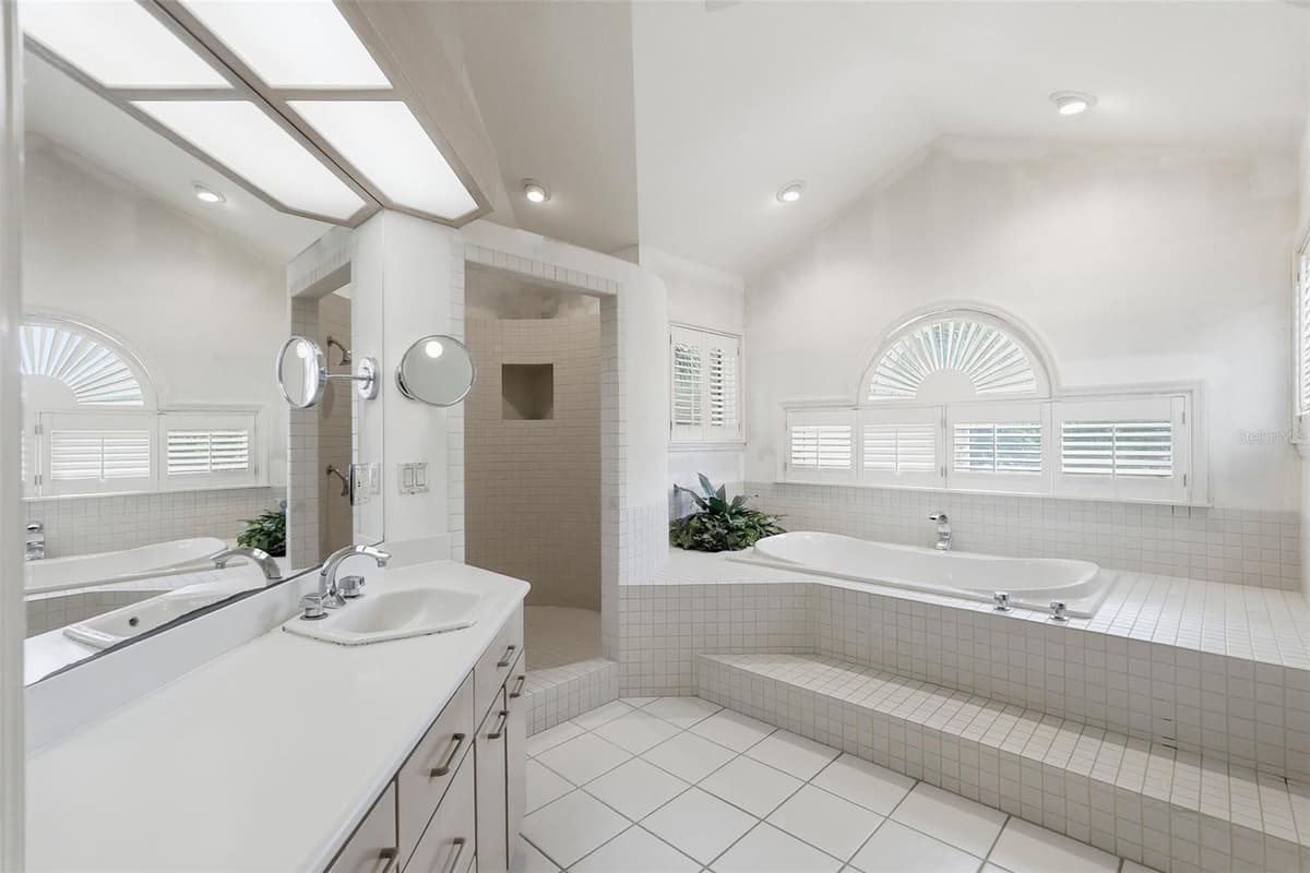 2869 SEABREEZE DRIVE — photo 26 of 57