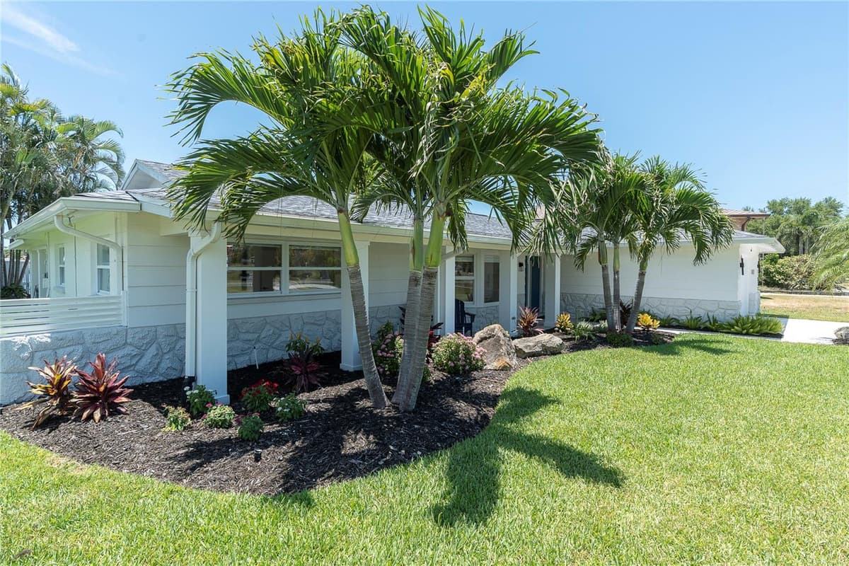 24 MARINA TERRACE — photo 7 of 49