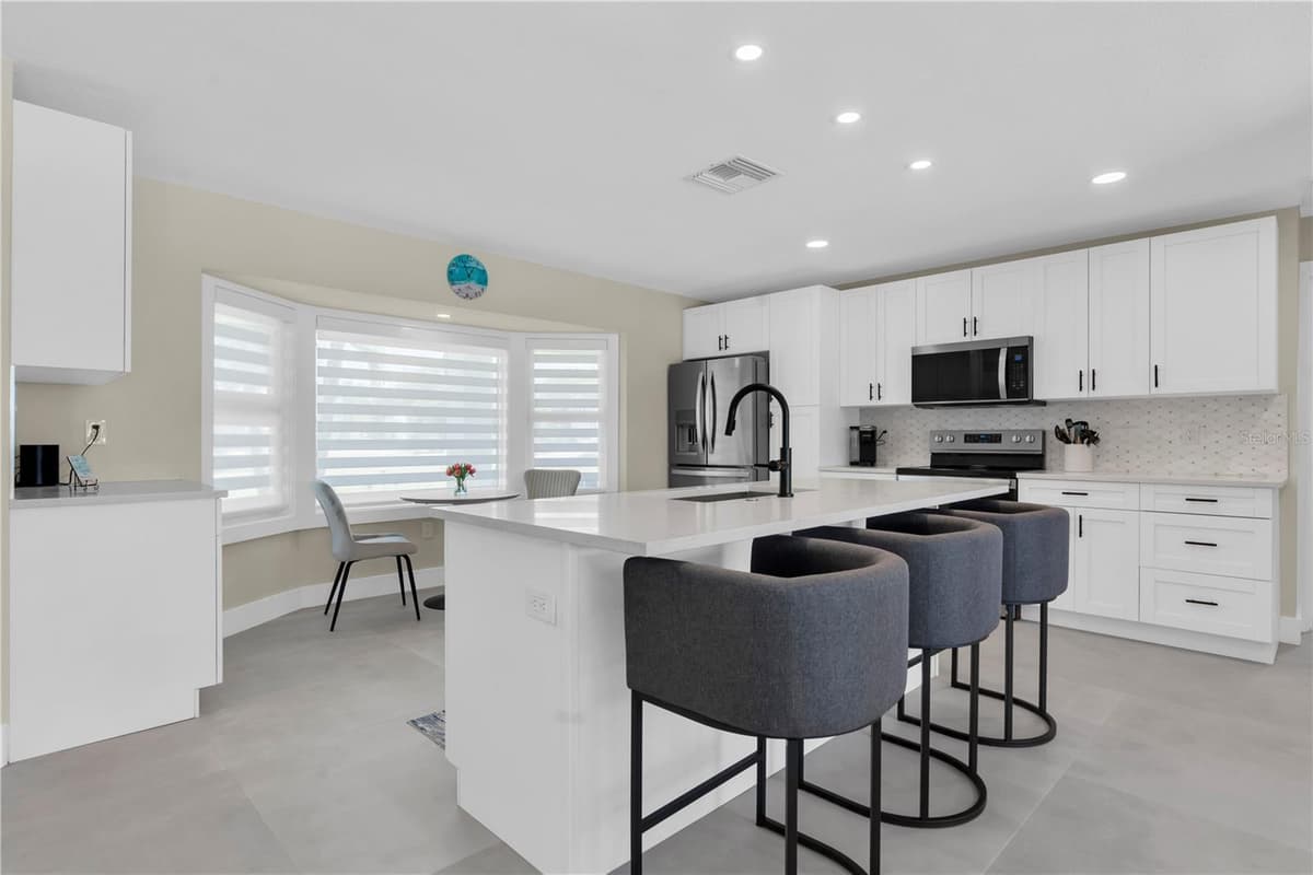 24 MARINA TERRACE — photo 13 of 49
