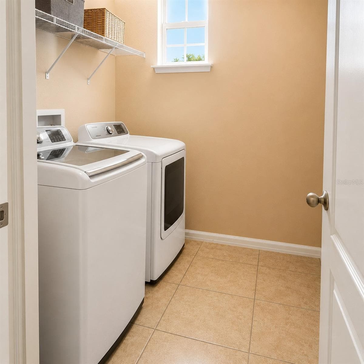 15548 GEMINI DRIVE — photo 14 of 15