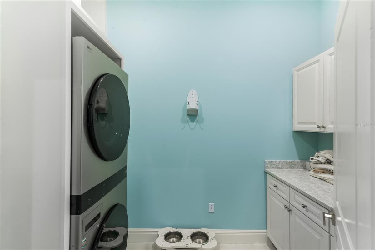 200 OCEAN CREST DRIVE — photo 45 of 70
