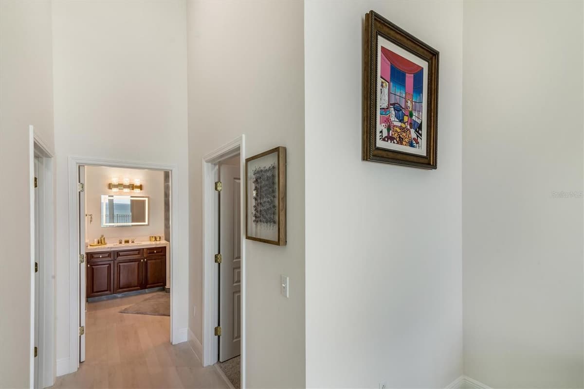 200 OCEAN CREST DRIVE — photo 21 of 70