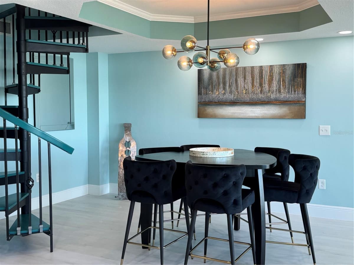 200 OCEAN CREST DRIVE — photo 16 of 70