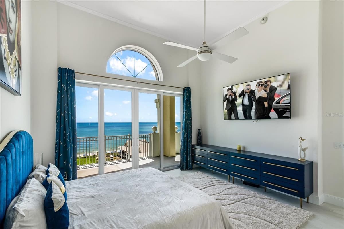 200 OCEAN CREST DRIVE — photo 20 of 70