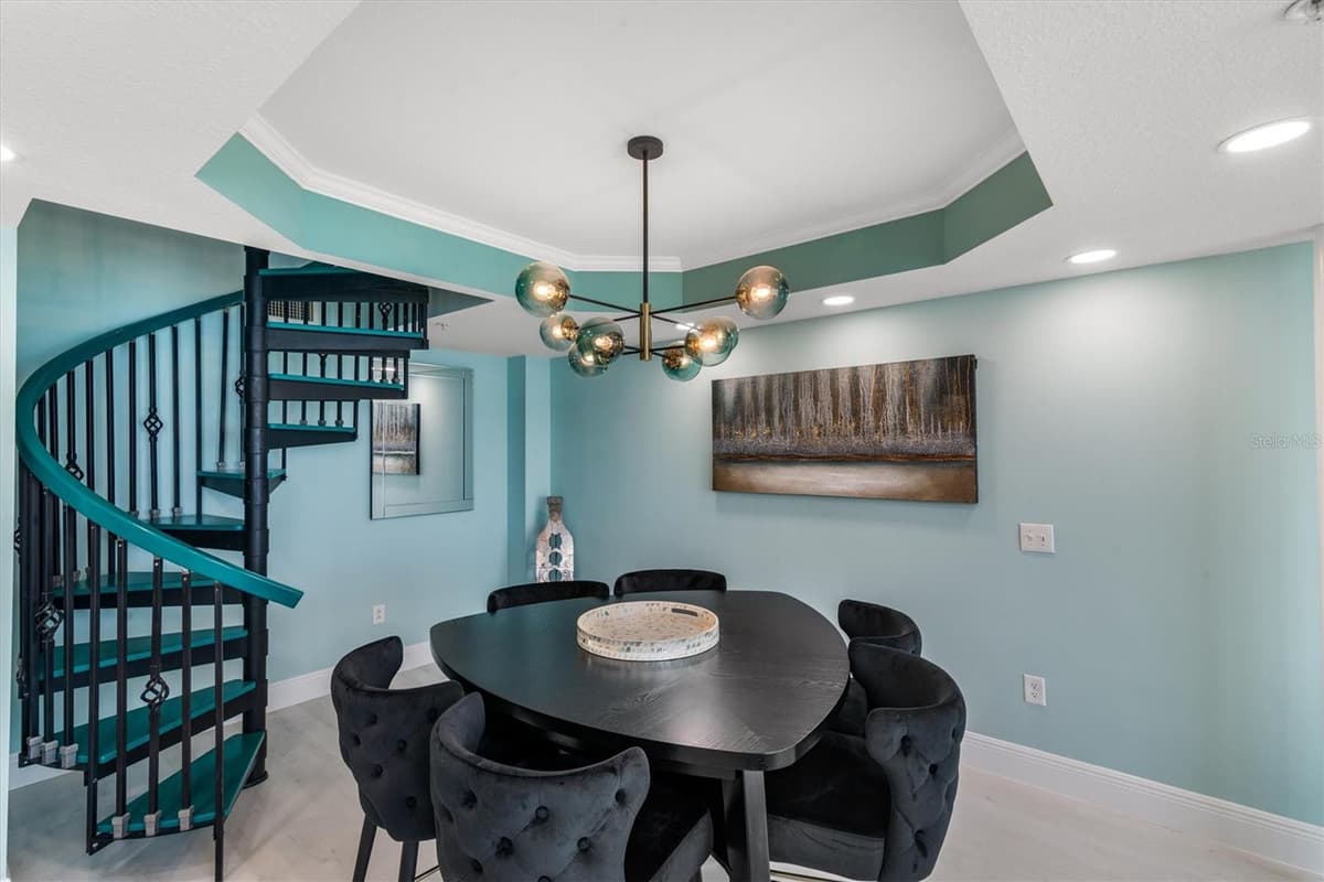 200 OCEAN CREST DRIVE — photo 15 of 70