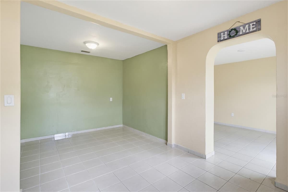 6342 39TH TERRACE — photo 7 of 36