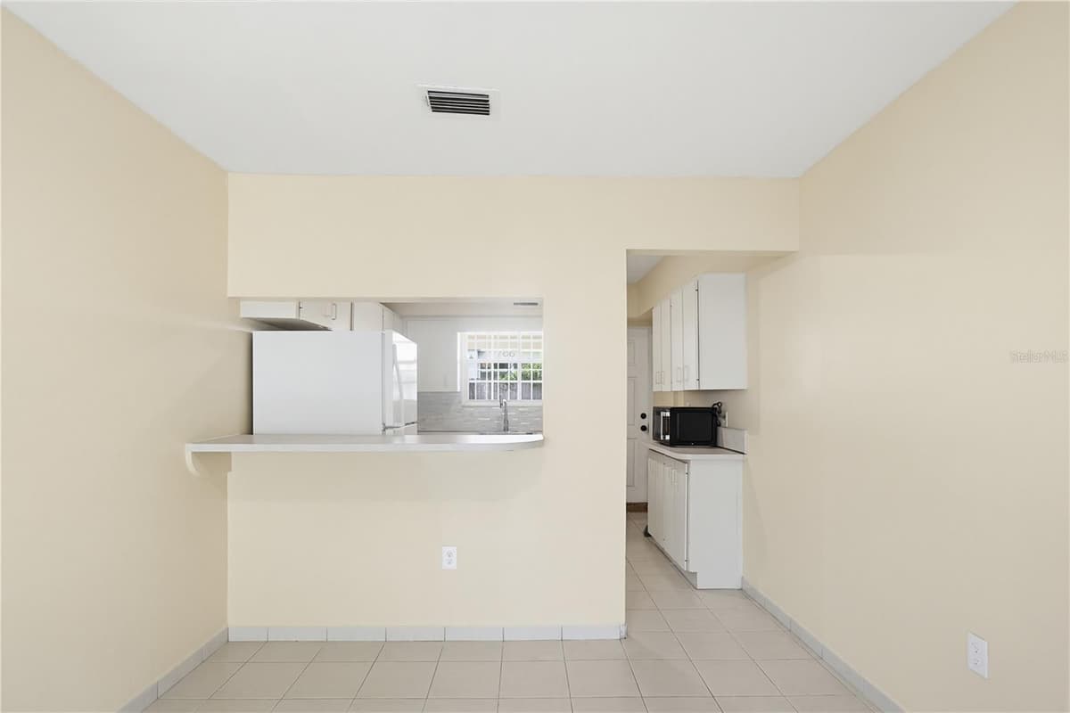 6342 39TH TERRACE — photo 9 of 36