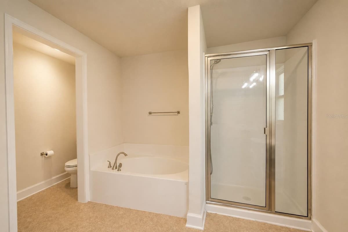 7733 SLOEWOOD DRIVE — photo 17 of 30