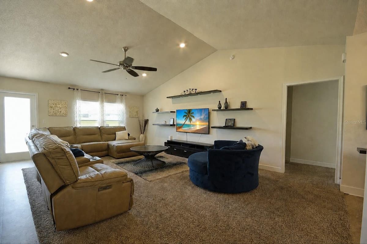 7733 SLOEWOOD DRIVE — photo 11 of 30