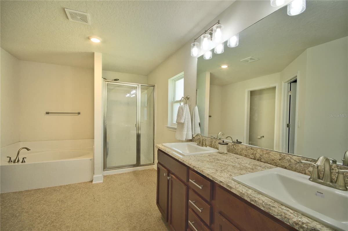 7733 SLOEWOOD DRIVE — photo 16 of 30