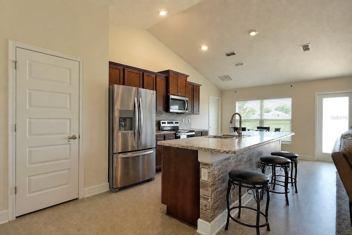 7733 SLOEWOOD DRIVE — photo 8 of 30