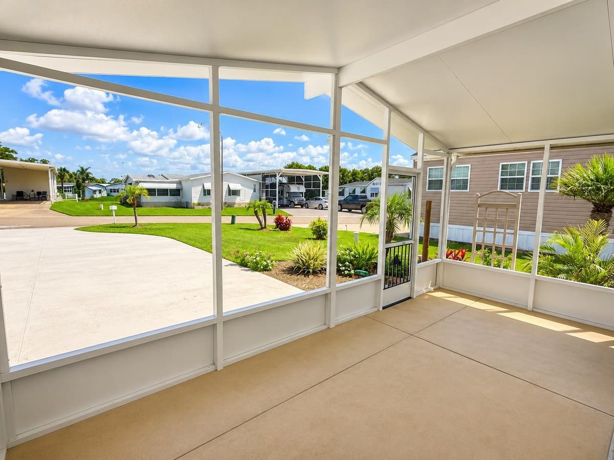 5245 ISLAND VIEW CIRCLE — photo 10 of 28