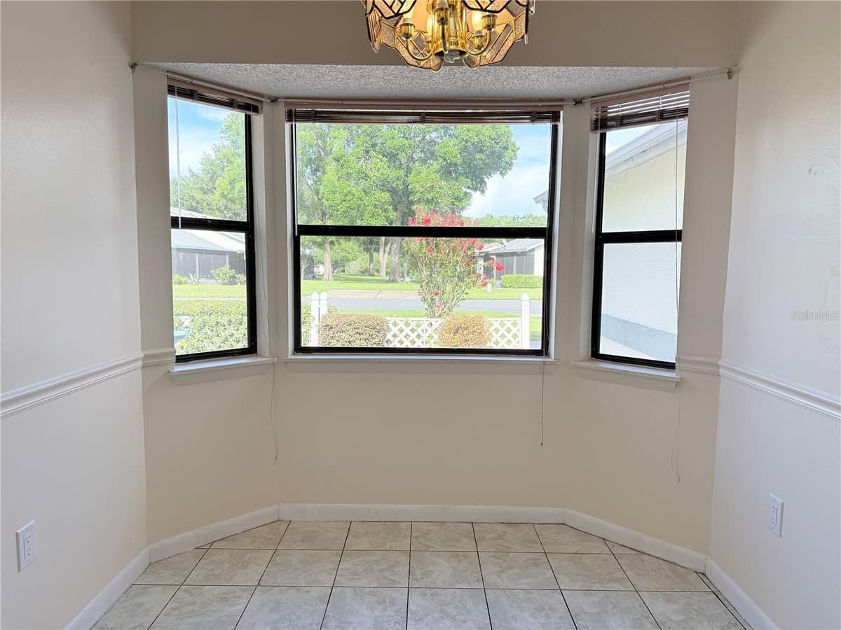 517 WHISPERING PINES BOULEVARD — photo 13 of 43