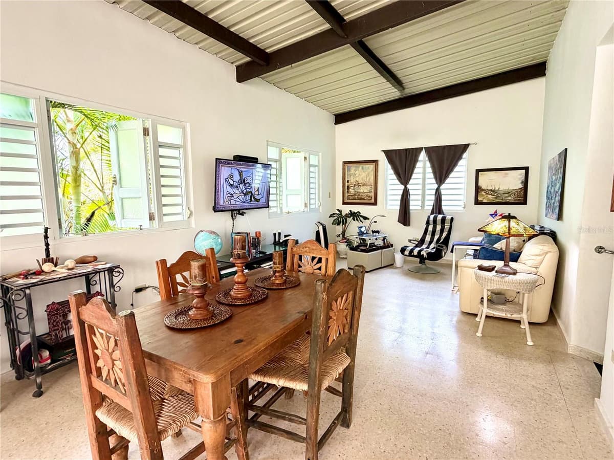 1-E VILLAS DE MONTE VERDE — photo 11 of 22