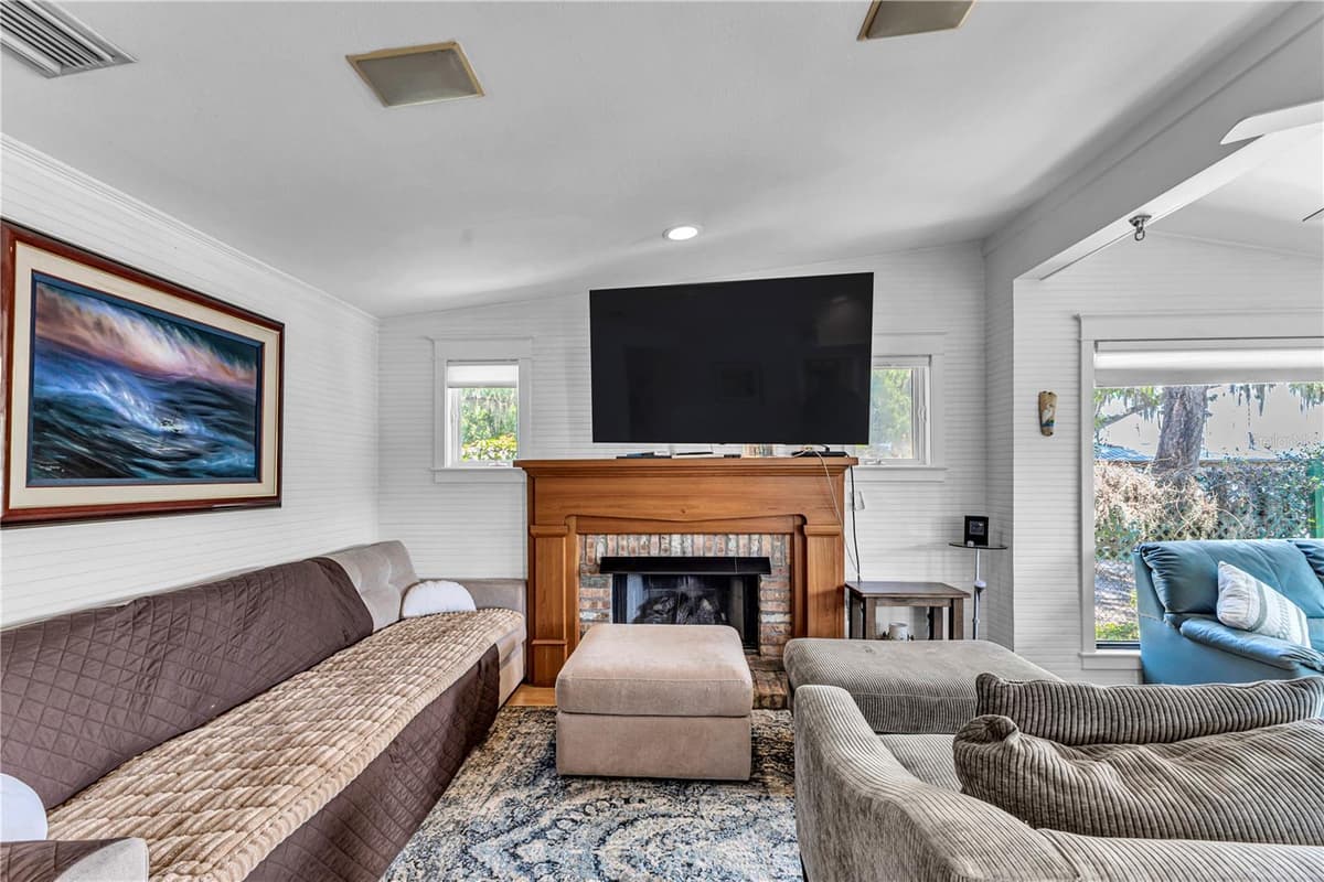 55342 CLAIRE STREET — photo 22 of 52