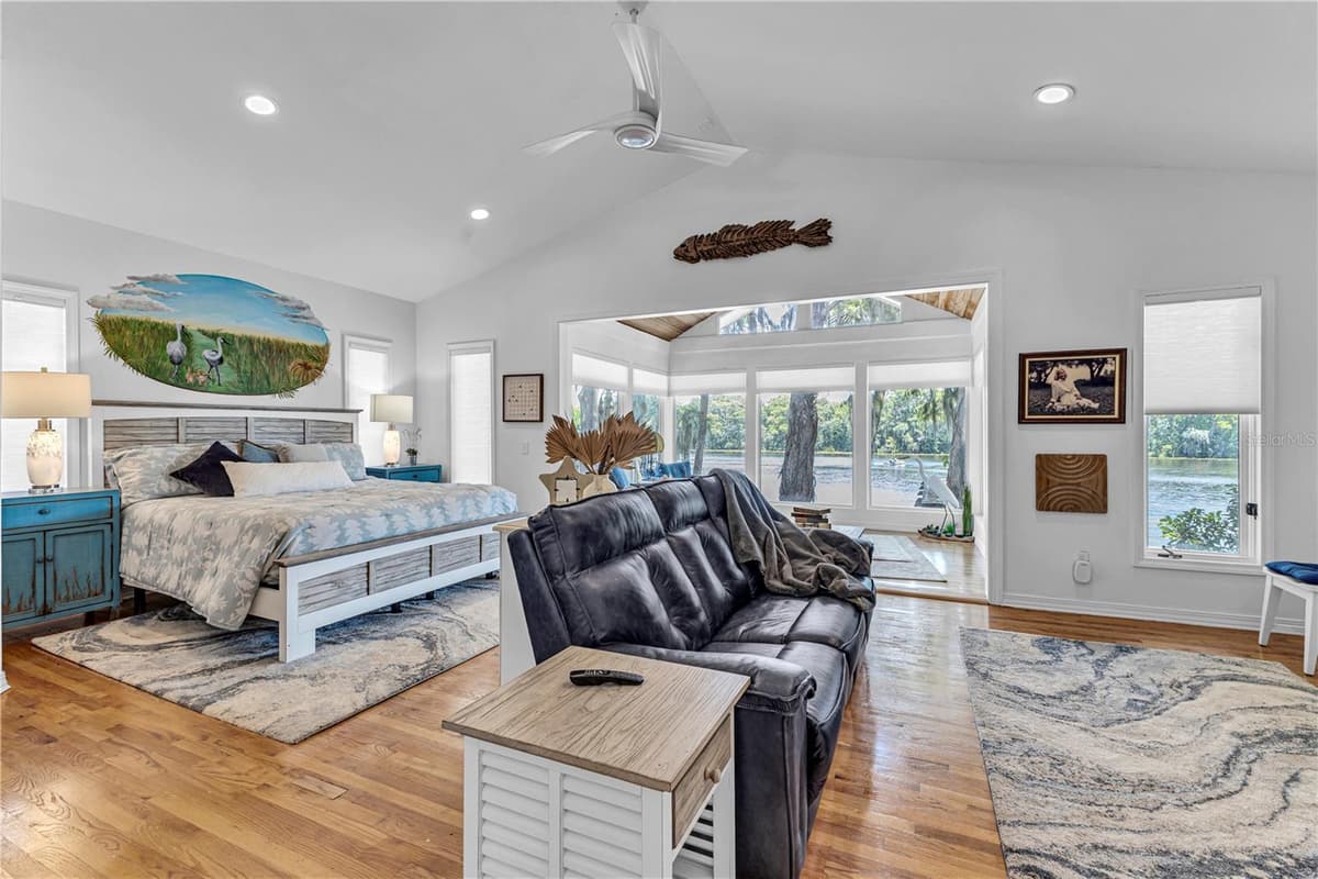 55342 CLAIRE STREET — photo 32 of 52