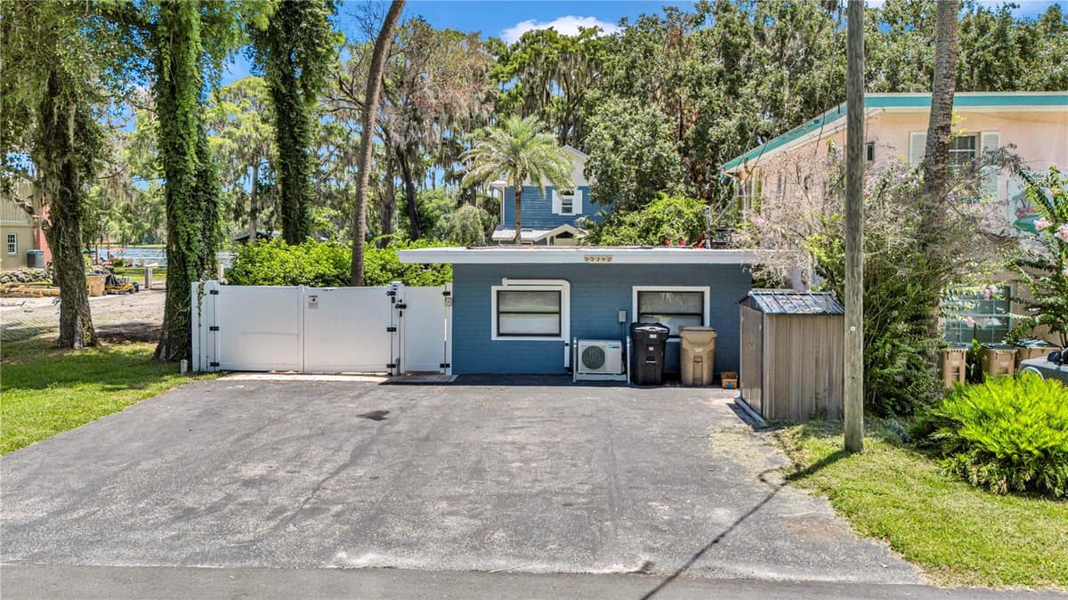 55342 CLAIRE STREET — photo 45 of 52
