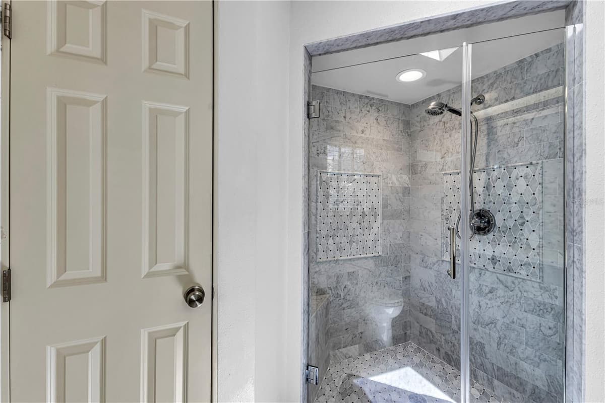 55342 CLAIRE STREET — photo 26 of 52