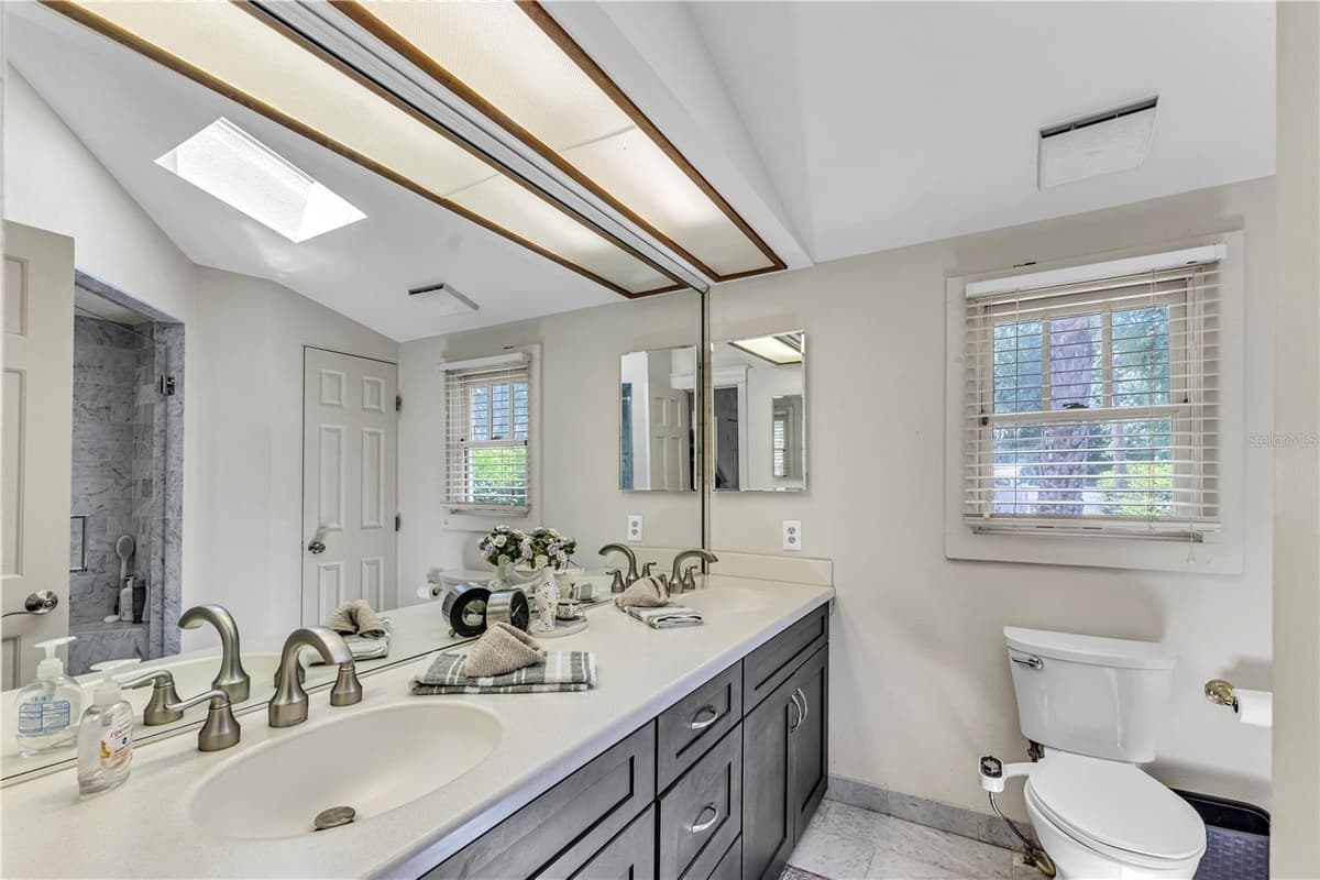 55342 CLAIRE STREET — photo 24 of 52