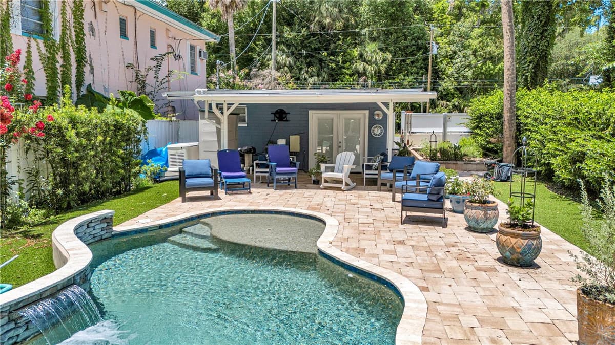 55342 CLAIRE STREET — photo 48 of 52