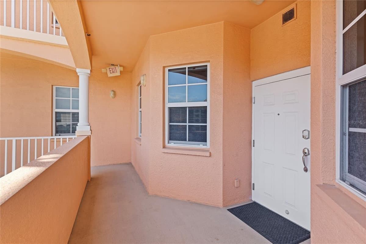 530 S GULFVIEW BLVD — photo 33 of 33