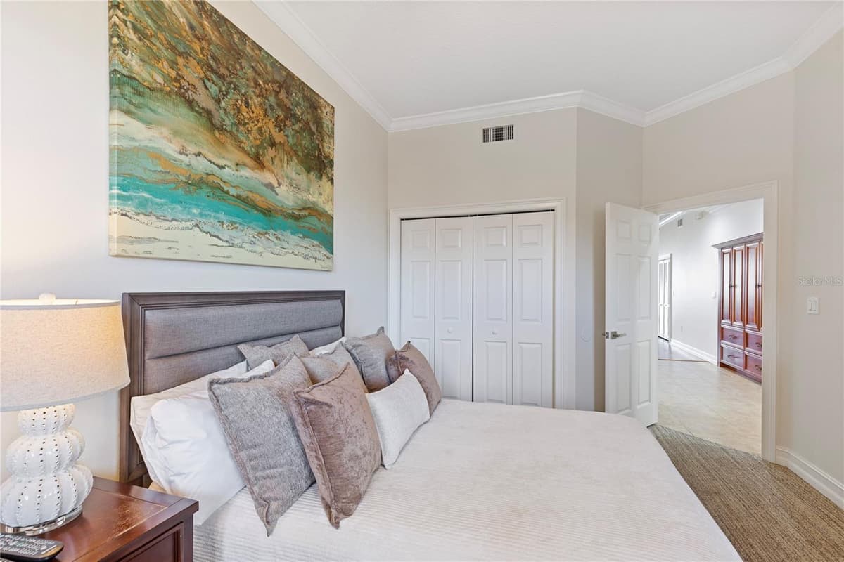 530 S GULFVIEW BLVD — photo 19 of 33
