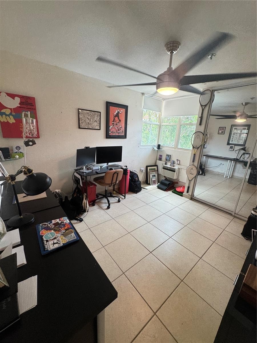 400 GRAN BLVD LOS PRADOS — photo 14 of 20
