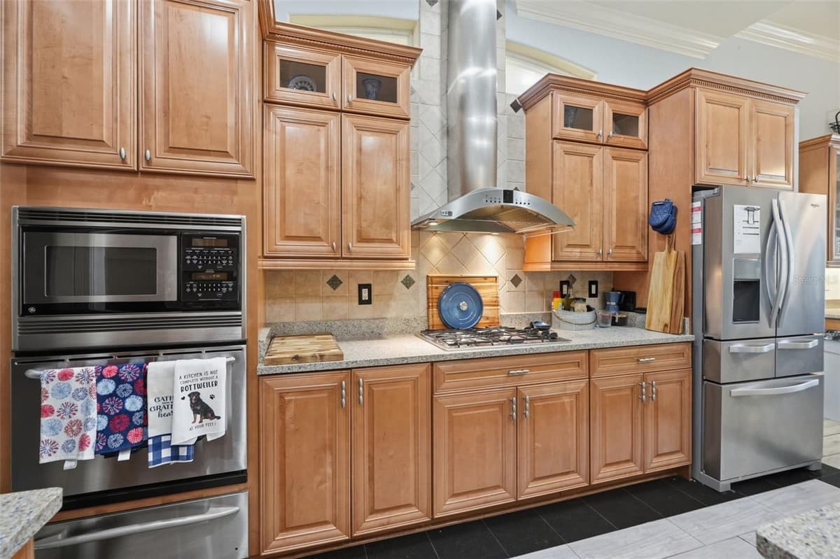10030 ORCHARD WAY — photo 6 of 72