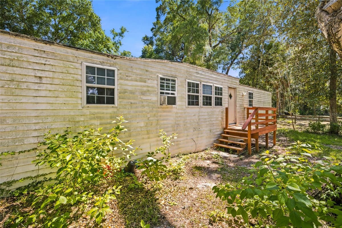 14000 47TH AVENUE — photo 3 of 76