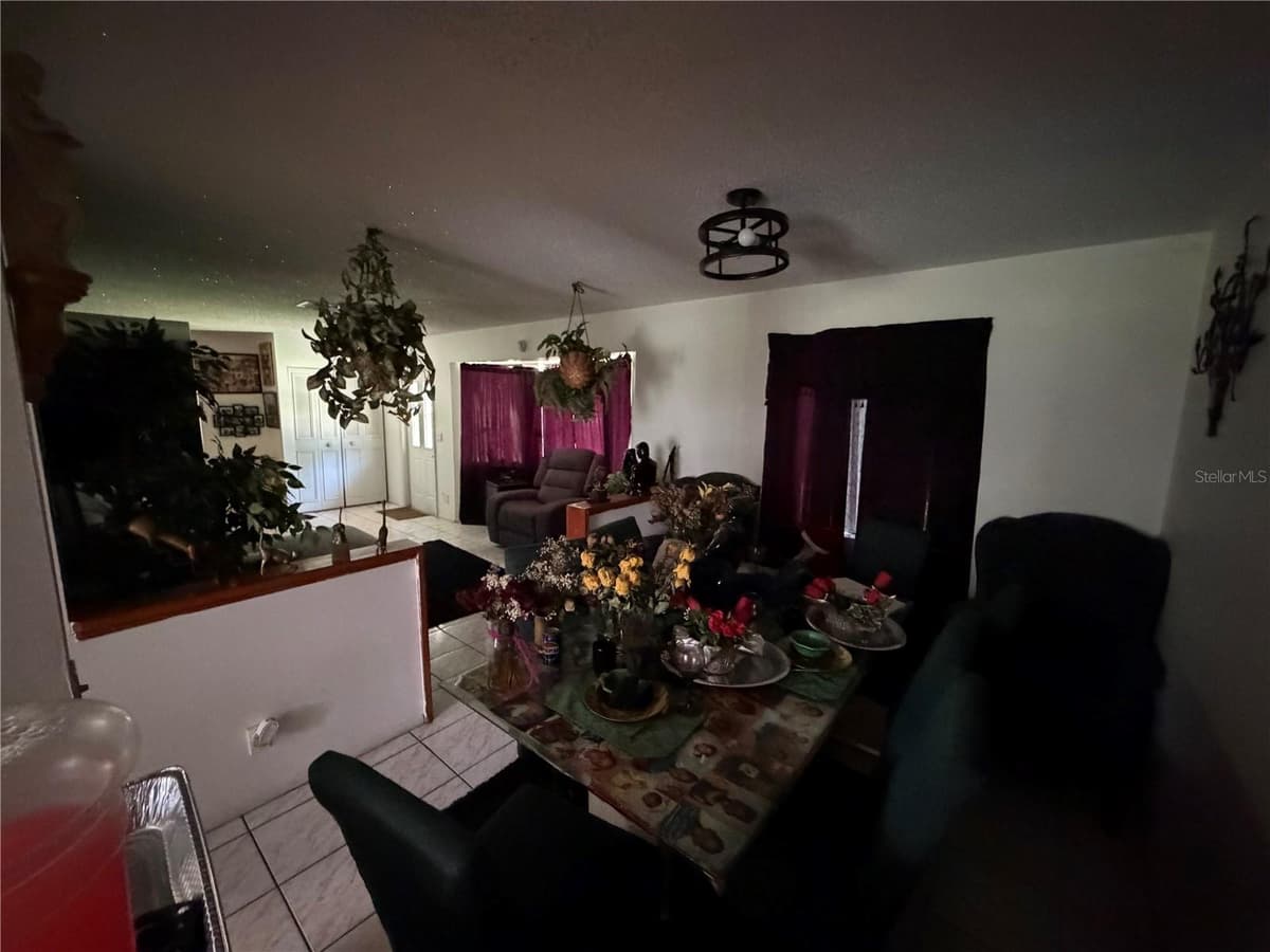 4215 LATONA AVENUE — photo 7 of 38