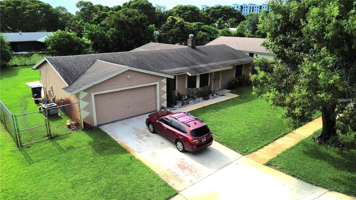 4215 LATONA AVENUE — photo 1 of 38
