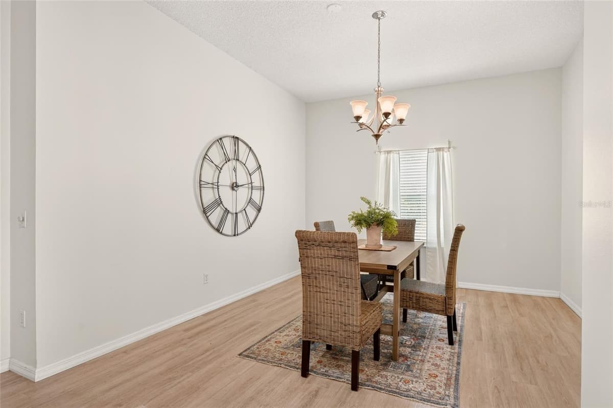 1101 MONTEREY LANE — photo 12 of 39