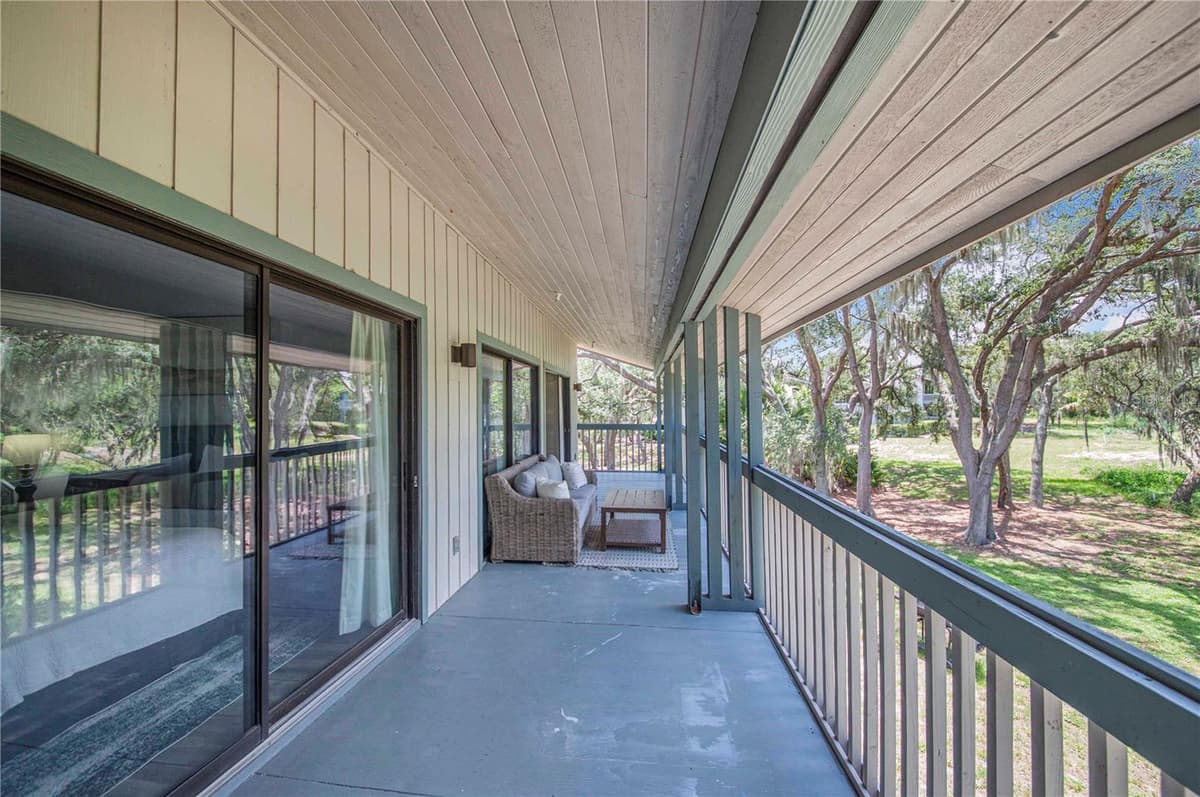 816 PINEWOOD COURT — photo 18 of 27