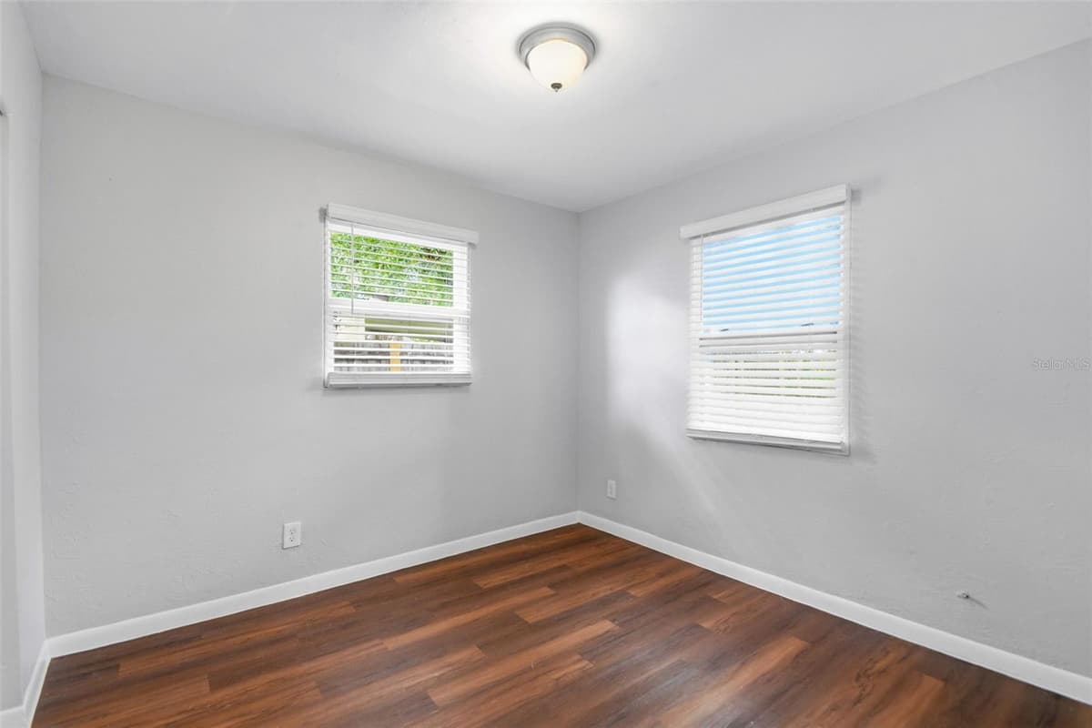 8331 55TH STREET — photo 33 of 46