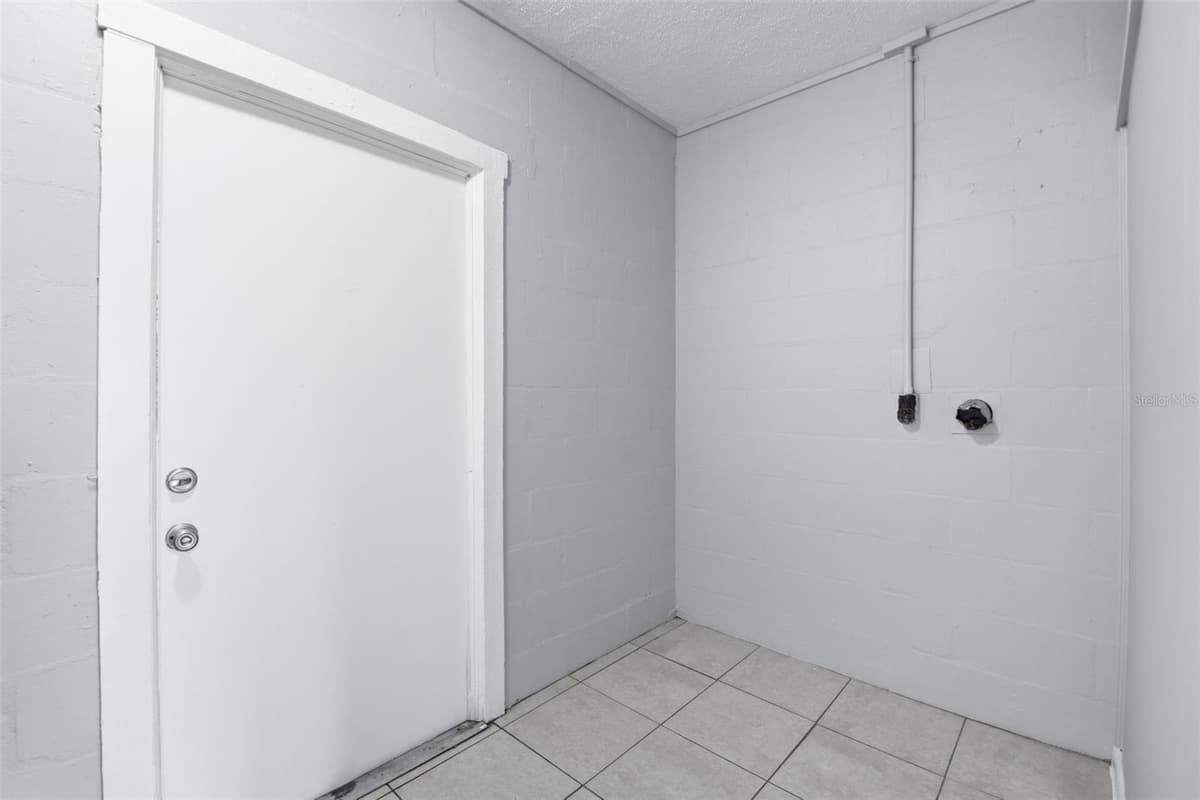 8331 55TH STREET — photo 38 of 46