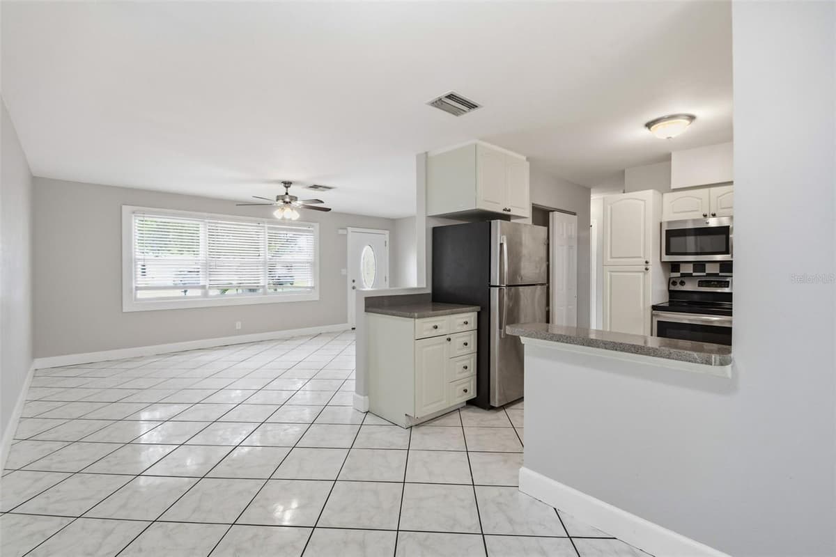 8331 55TH STREET — photo 18 of 46