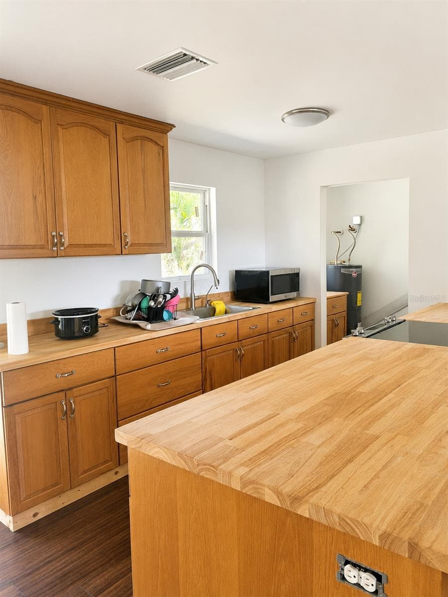2670 63RD AVENUE — photo 3 of 7