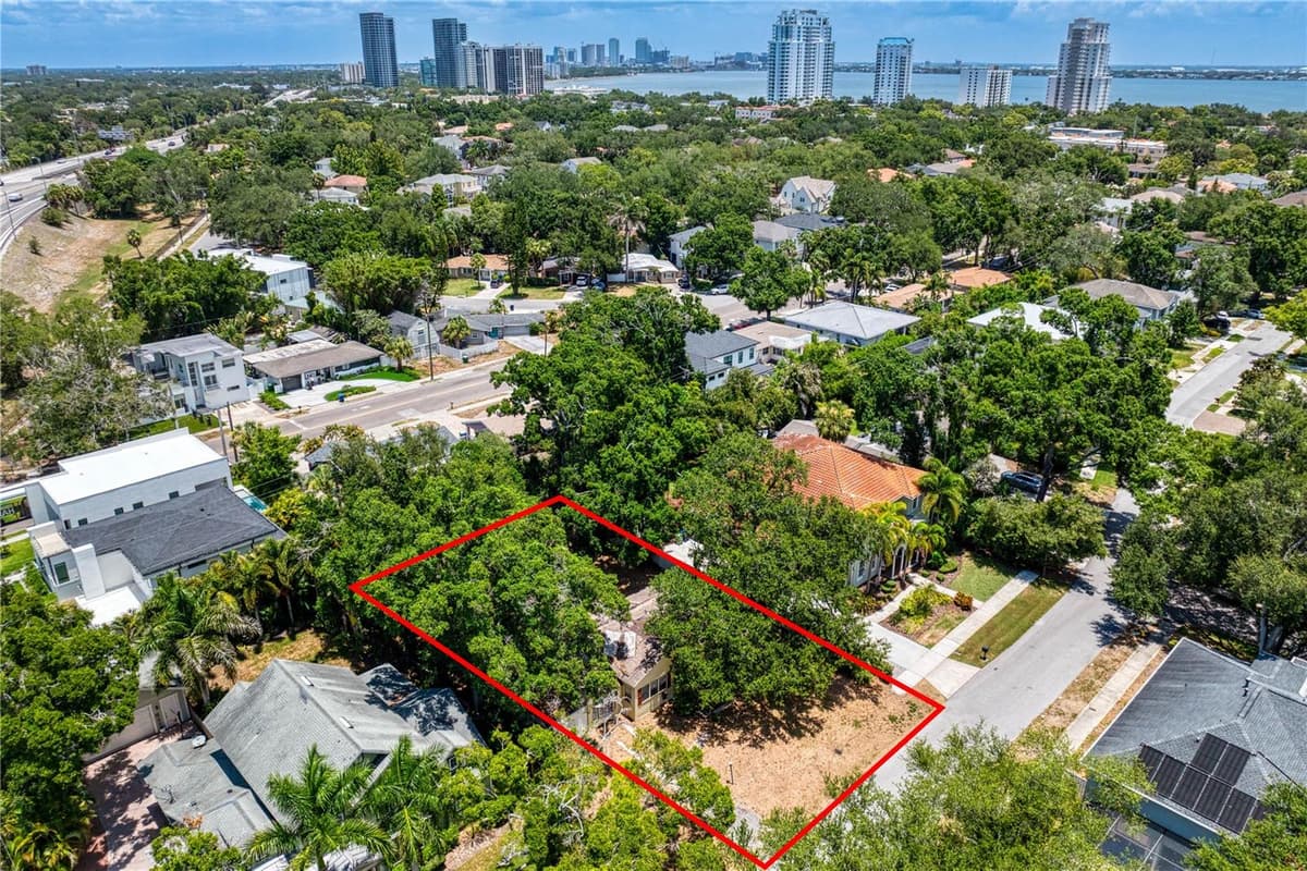 3403 BAY VILLA AVENUE — photo 3 of 5