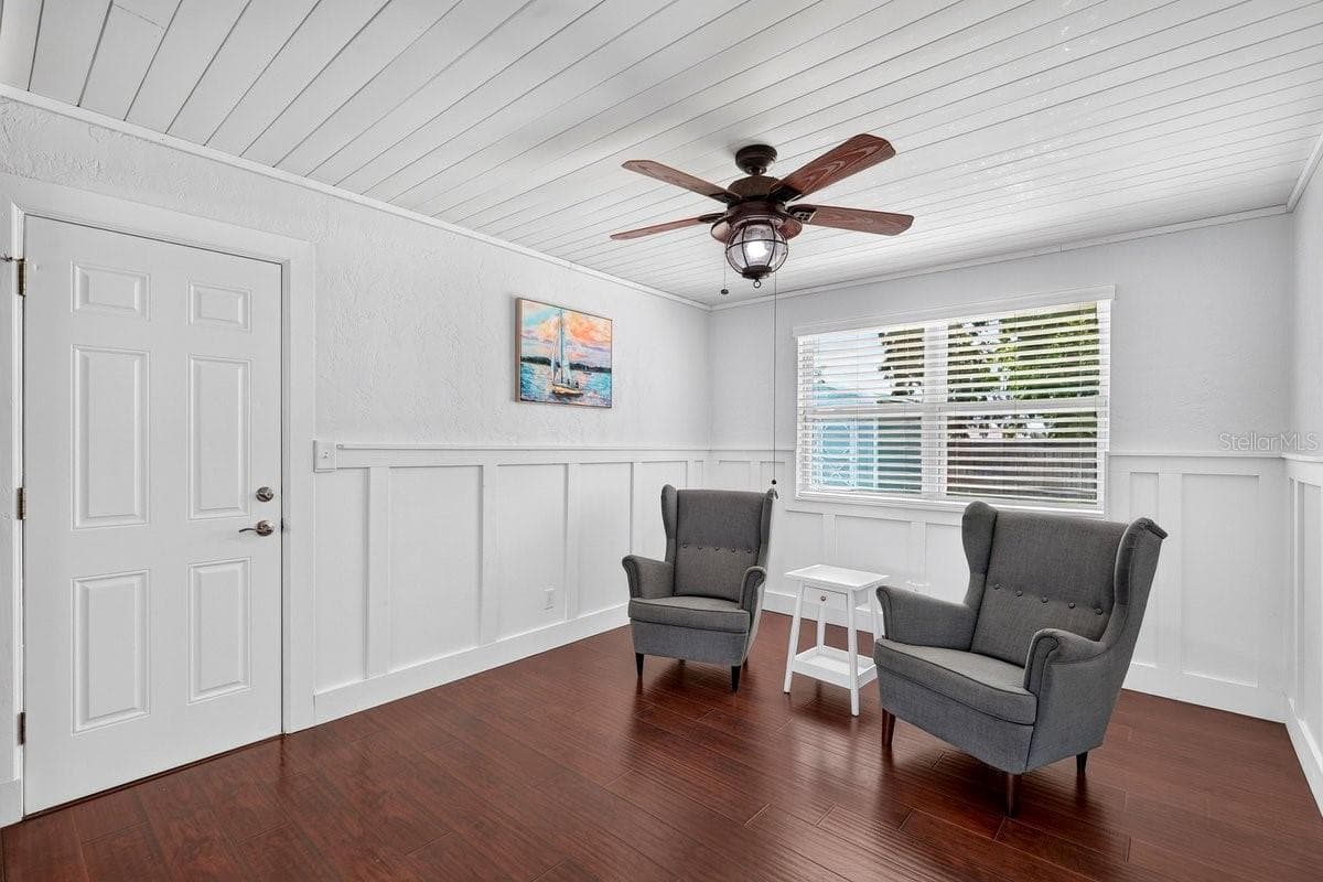 2334 CITRUS AVENUE — photo 36 of 56