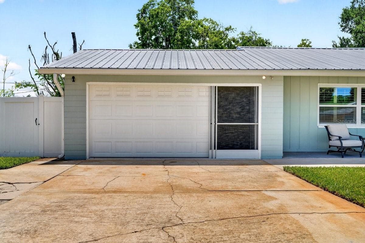 2334 CITRUS AVENUE — photo 4 of 56