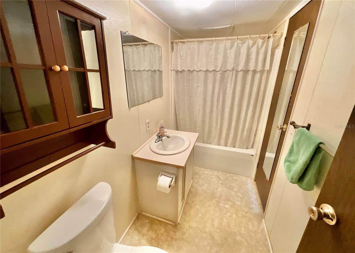 8232 SWAN LAKE ROAD — photo 42 of 52