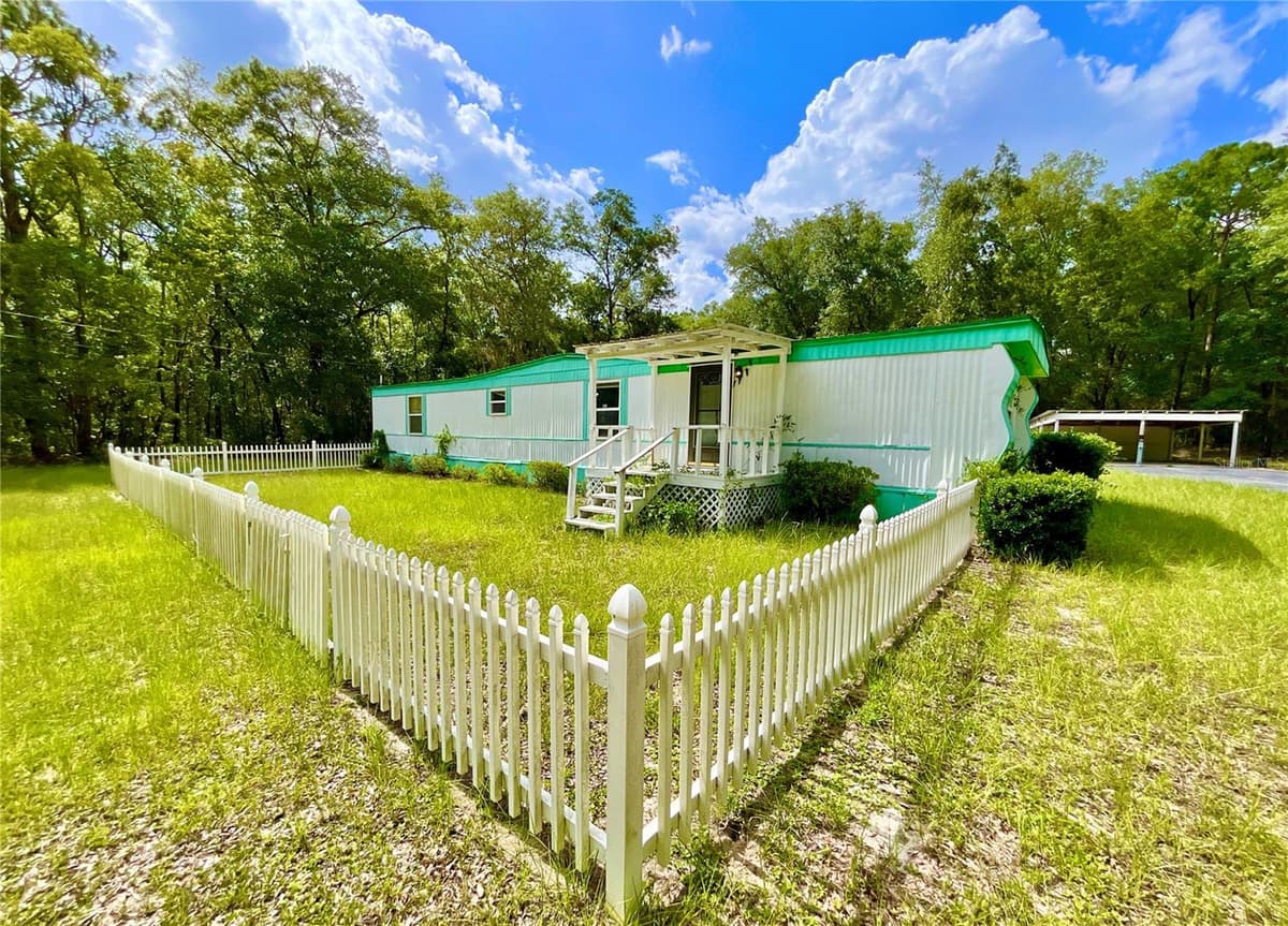 8232 SWAN LAKE ROAD — photo 45 of 52