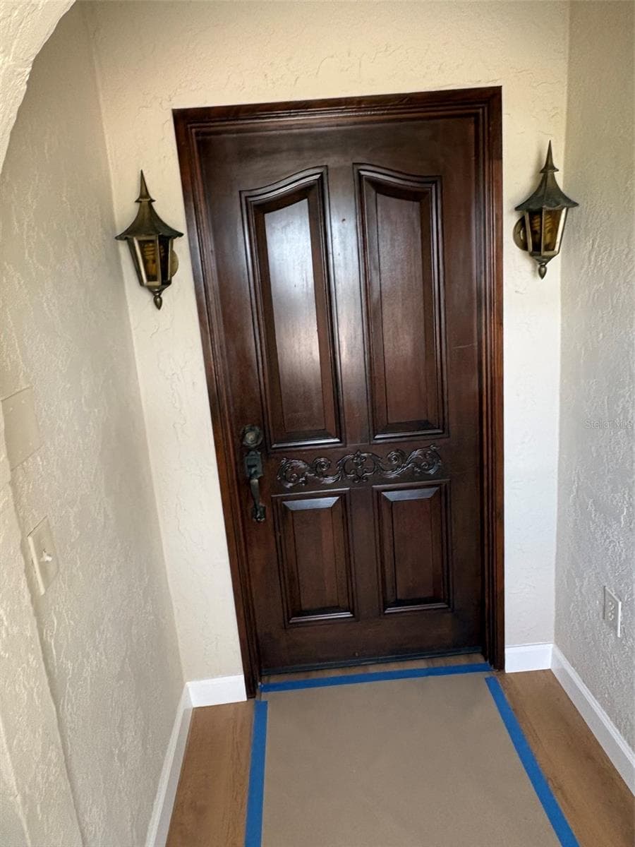 15810 REDINGTON DRIVE — photo 7 of 43
