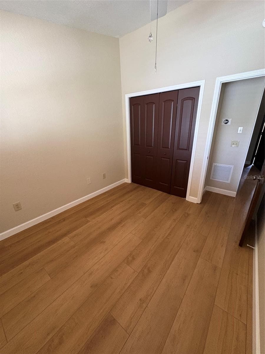 15810 REDINGTON DRIVE — photo 27 of 43
