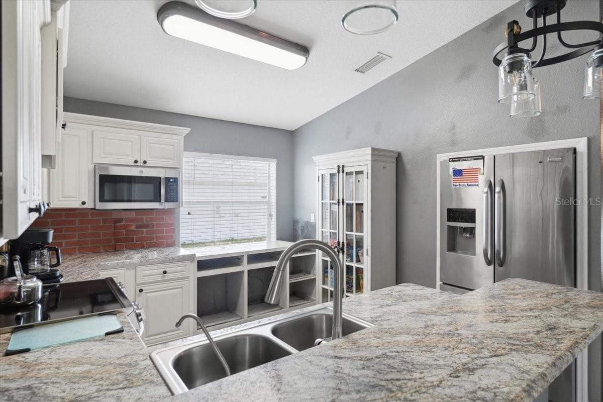 115 SEMINOLE ROAD — photo 14 of 43