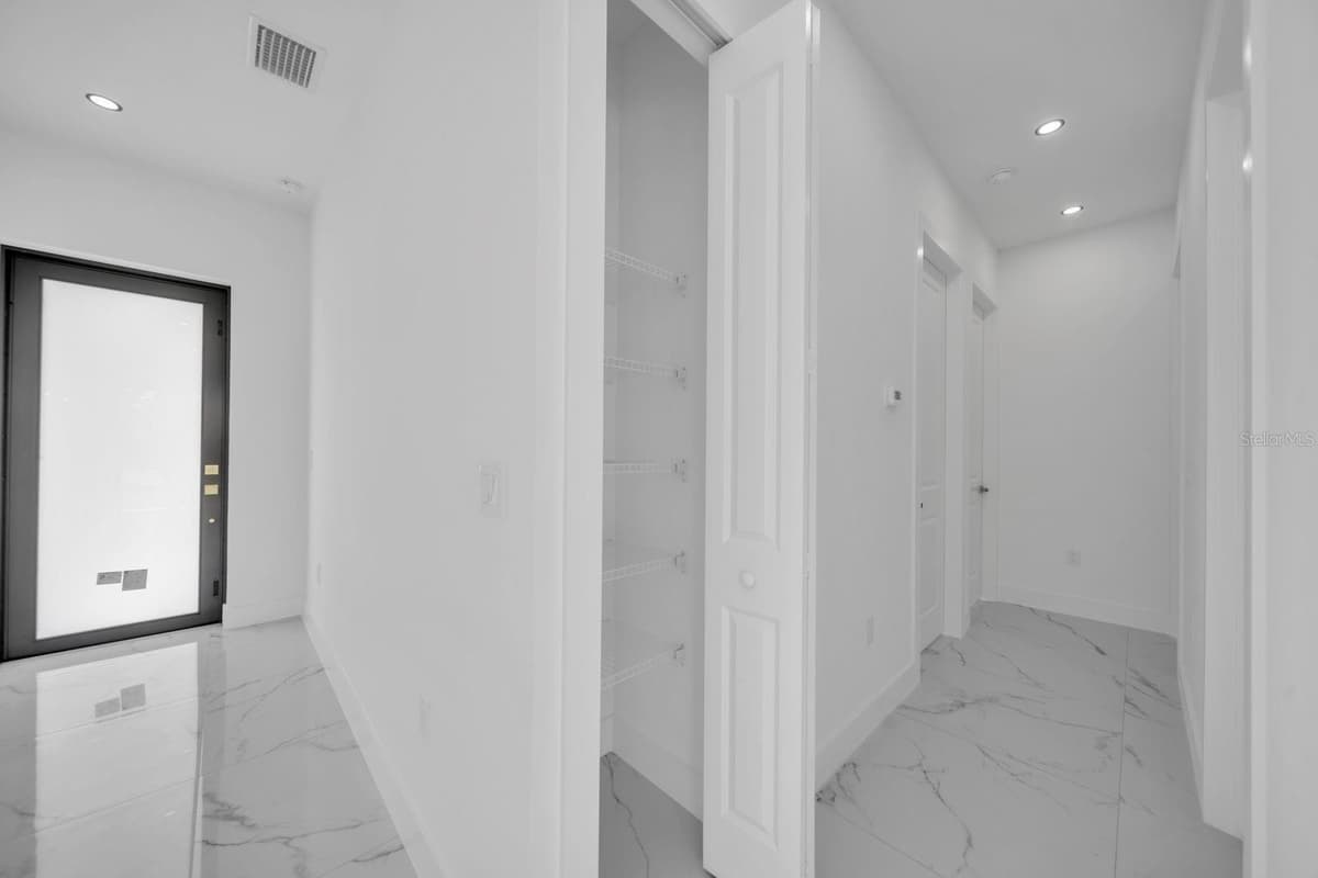 2609 21ST STREET — photo 15 of 35